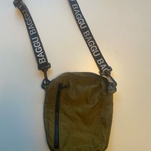 Baggu Crossbody Bag